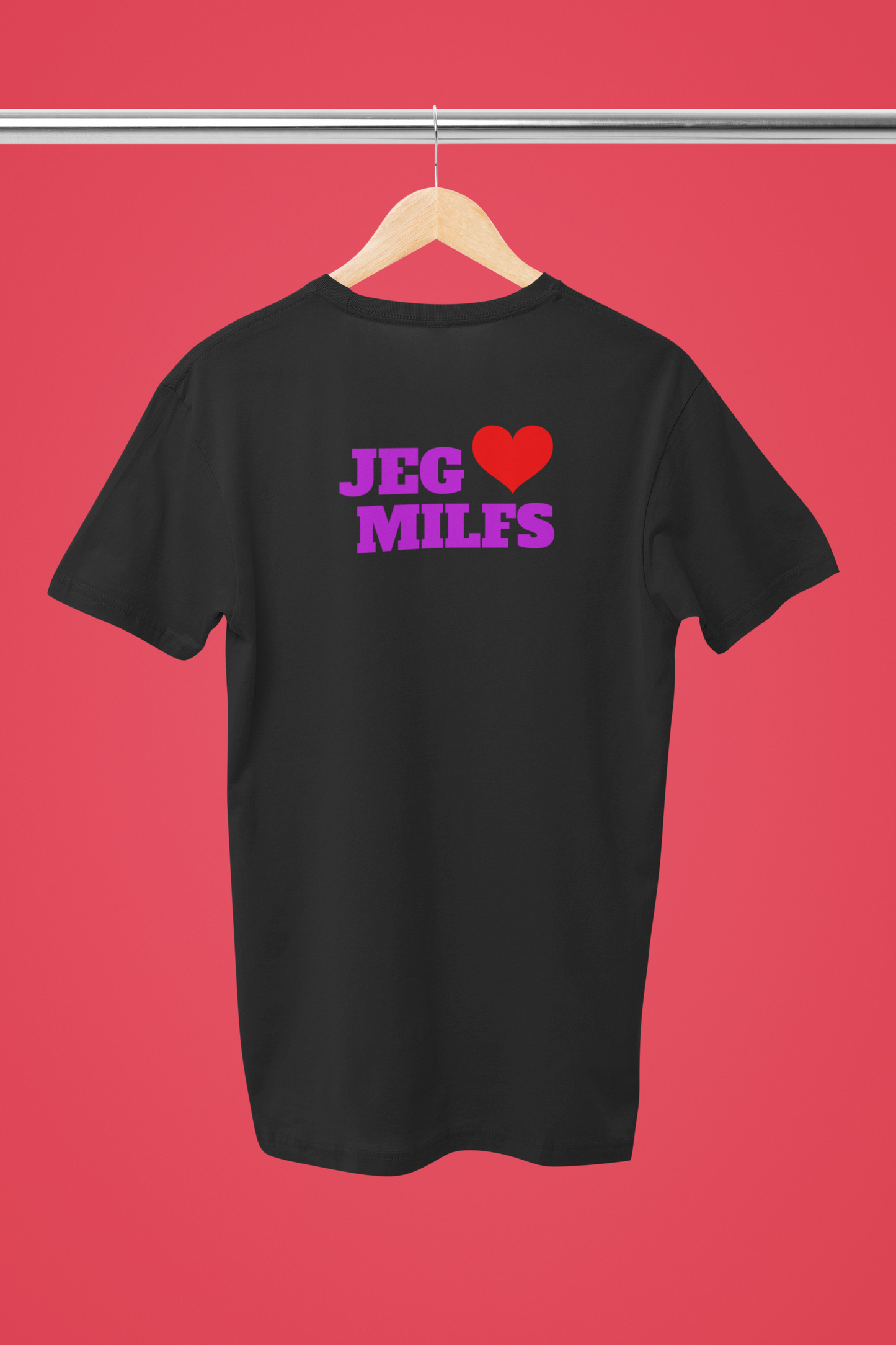 Jeg elsker MILFS - T-shirt