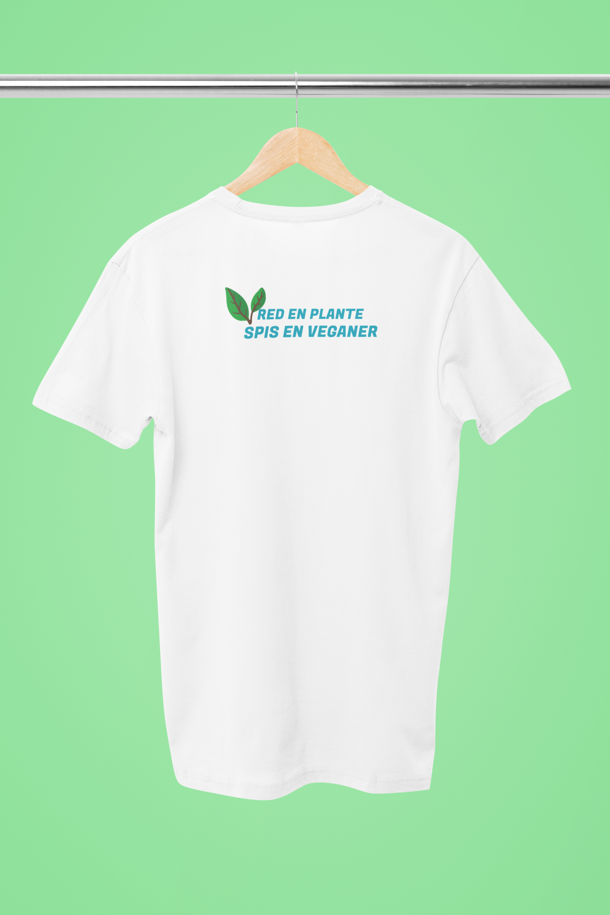 red en plante, spis en veganer hvid t-shirt