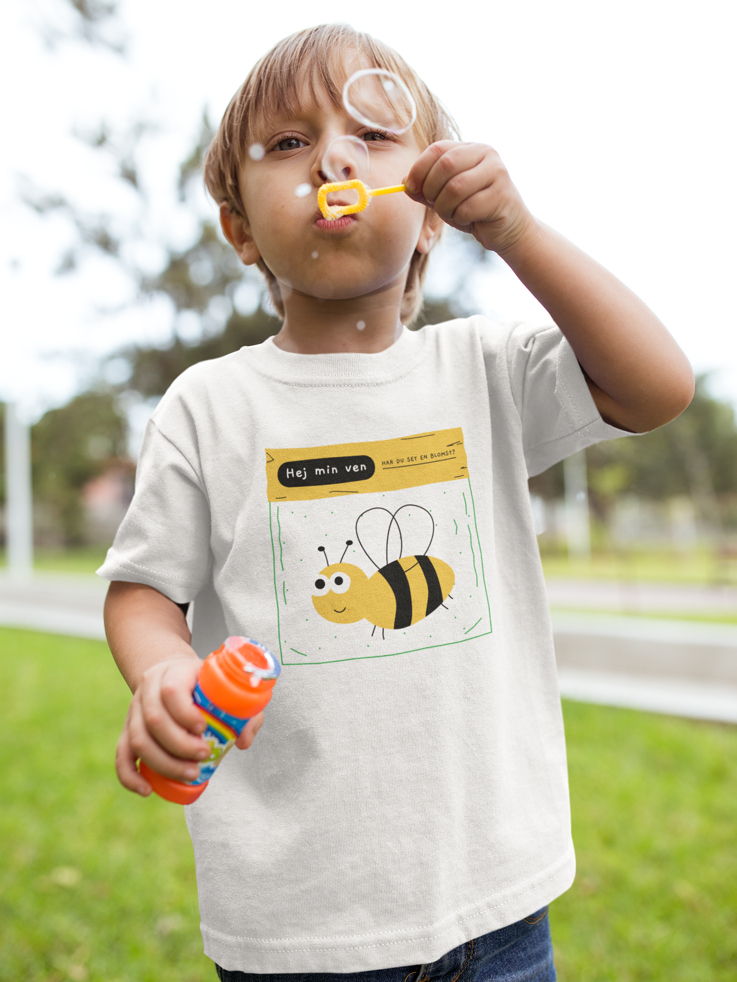 bi på t-shirt