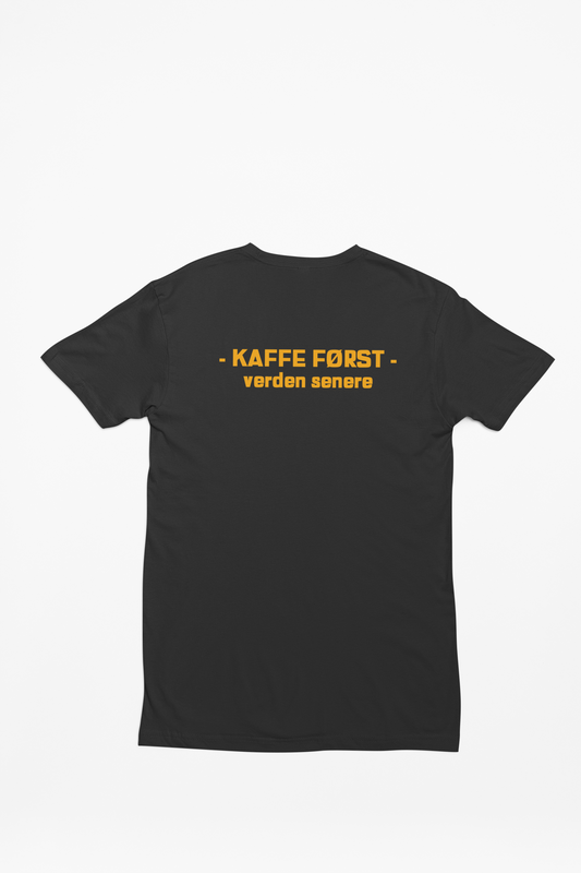 Kaffe Først - T-shirt