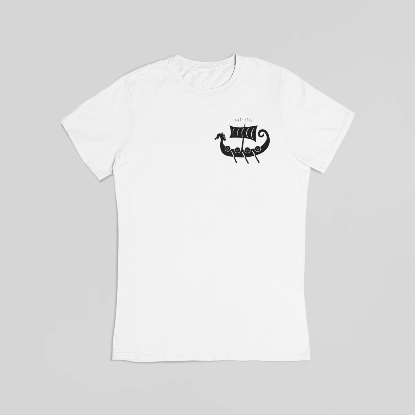 Vikingeskib med runer hvid - T-shirt