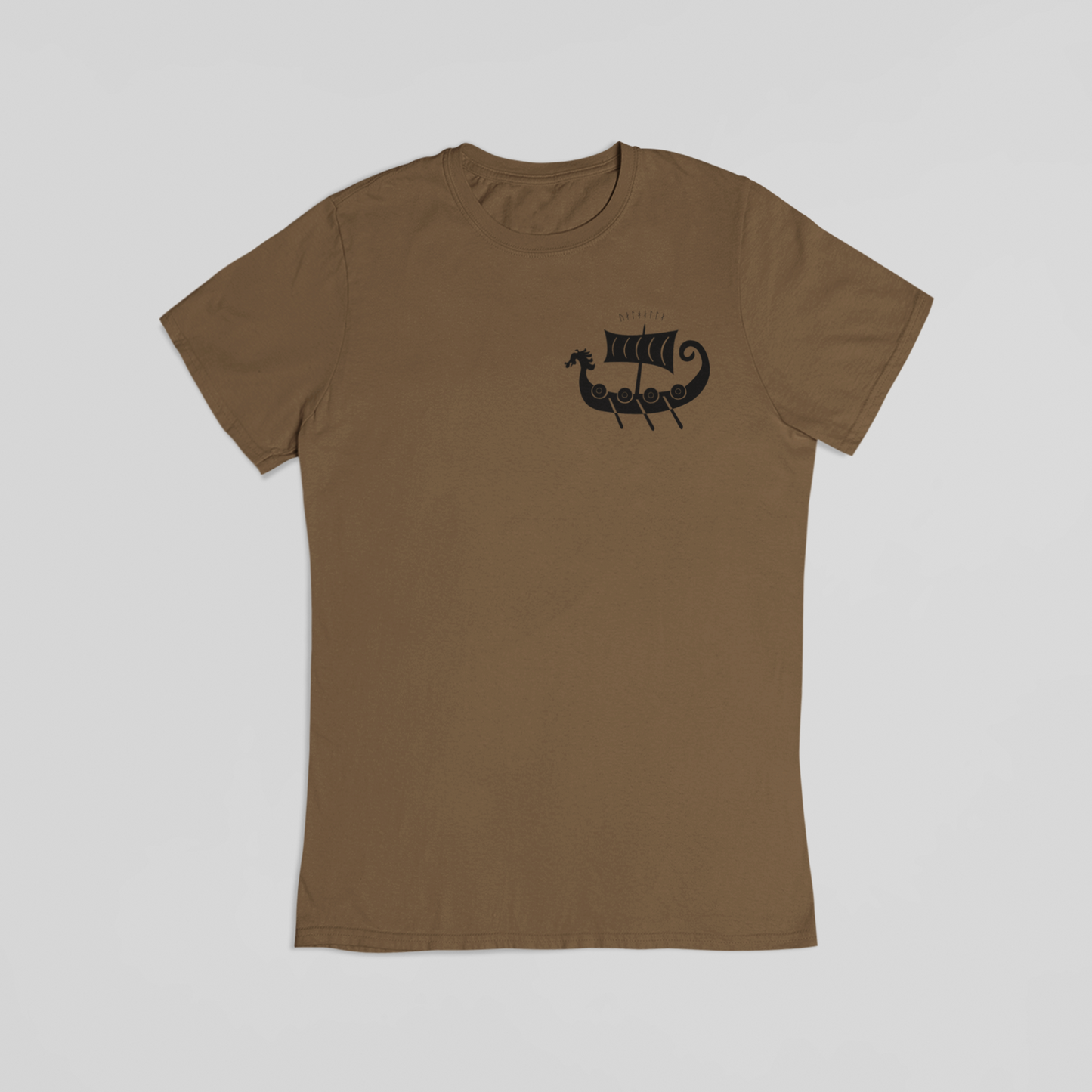 Vikingeskib med runer brun - T-shirt