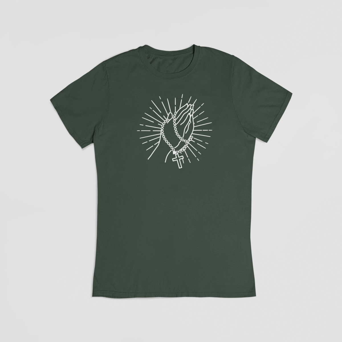 T-shirt med bedende hænder, rosenkrans og kors.