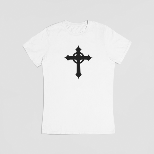 hvid T-shirt med gotisk kors
