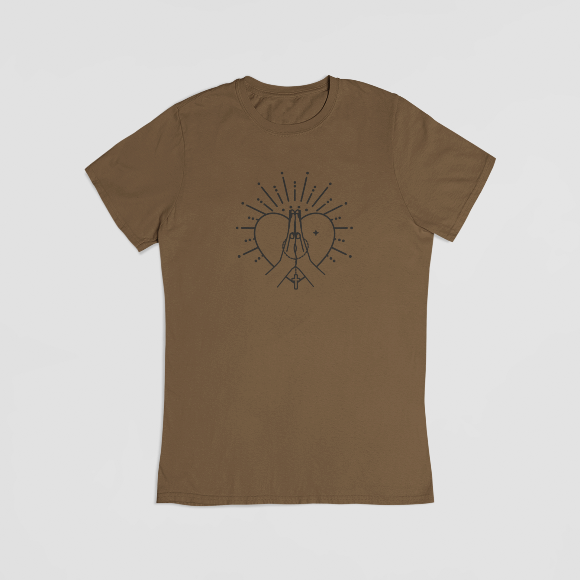 brun T-shirt med hjerte, bedende hænder og kors