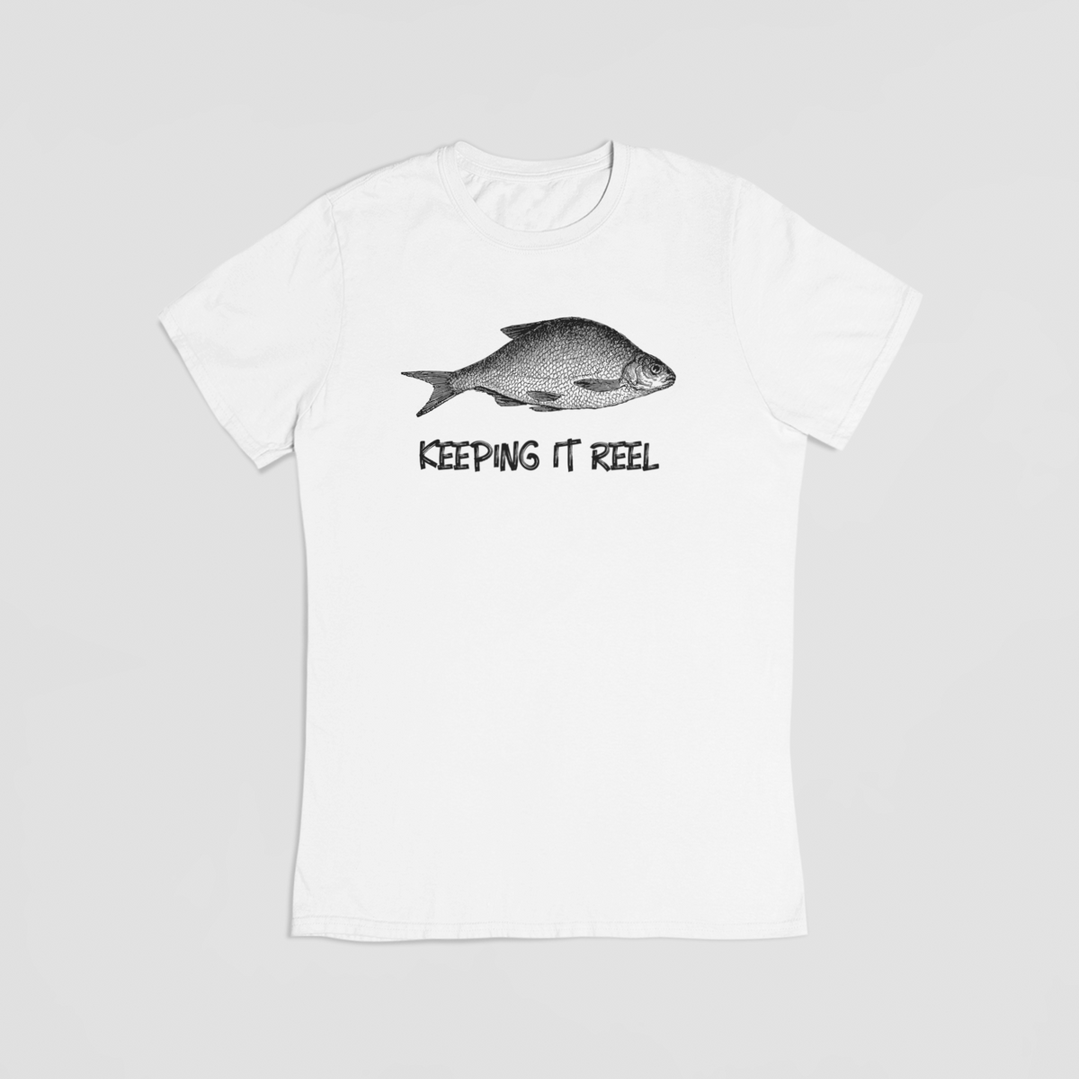 Hvid t-shirt med fisk